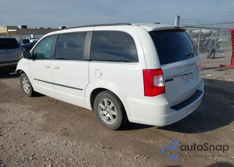 2011 Chrysler Town & Country Touring from USA, damaged, VIN 2A4RR5DG3BR612892